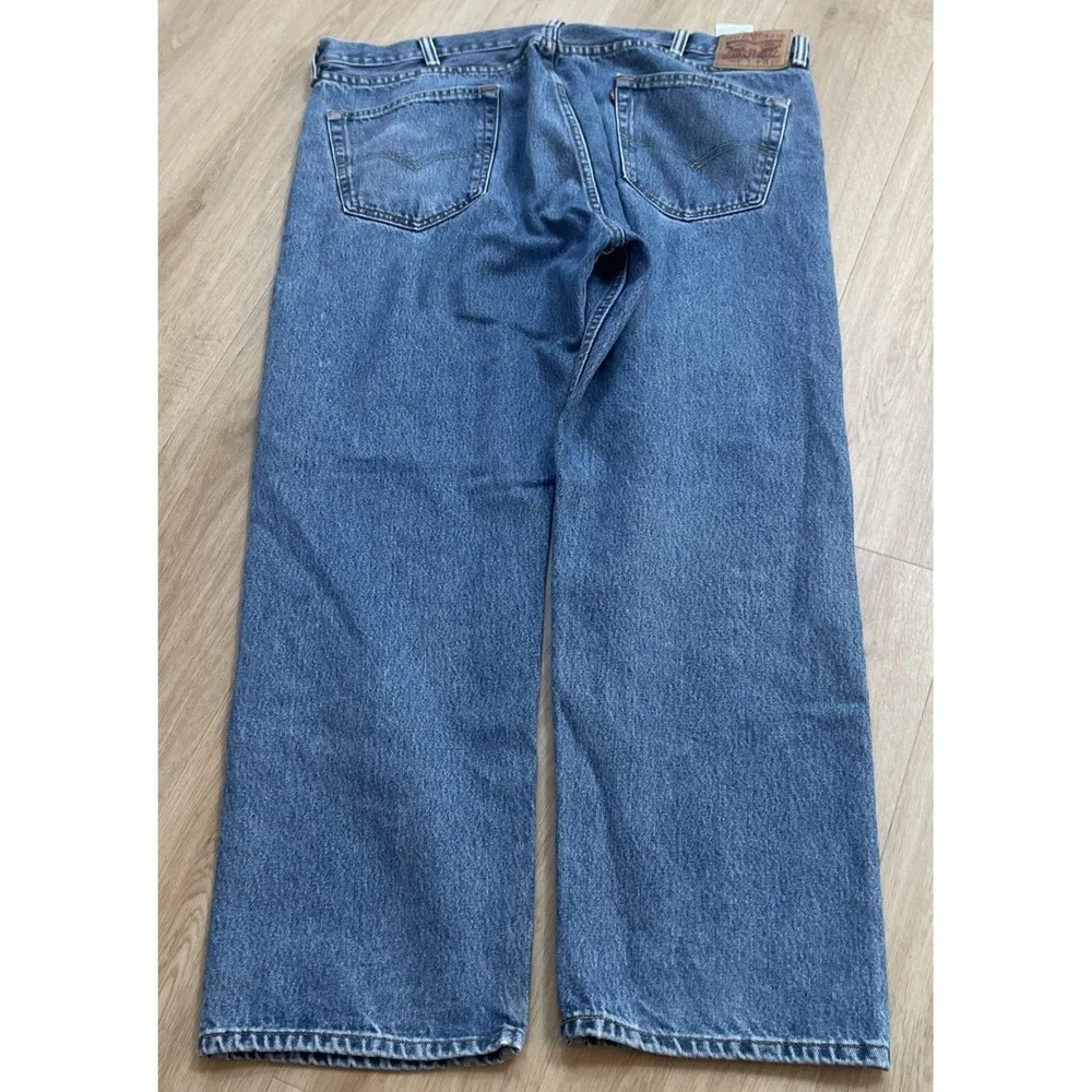 Levi's 505 Denim Jeans Men's 42x30 Regular Fit Straight Leg Med Wash Relaxed